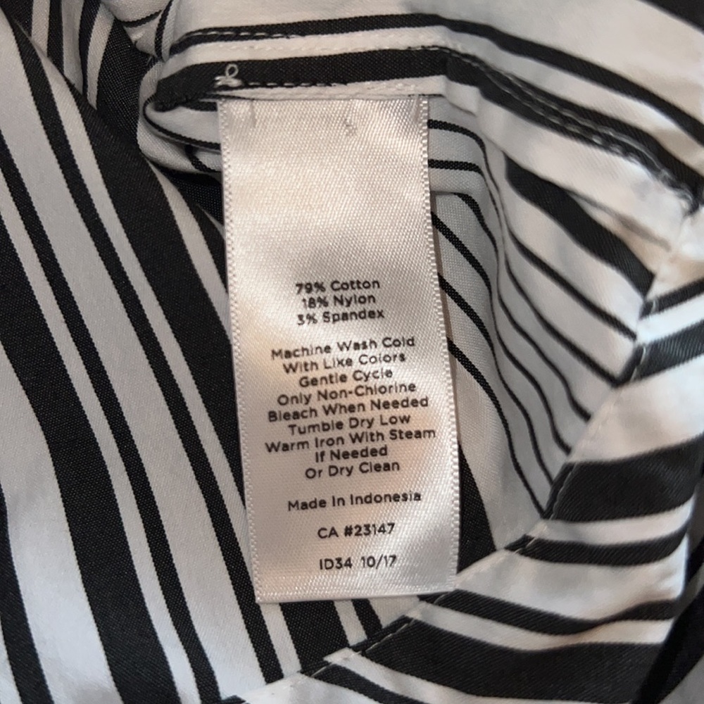 Talbots long sleeve B/W stripe top PL - Picture 7 of 7